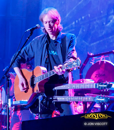 Gary Pihl - Photo
<div id=