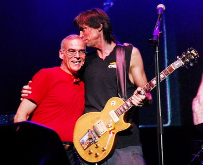 Original Boston drummer Jim Masdea joined Tom Scholz onstage last night at the Bank of America Pavilion. Masdea performed on the debut album's 